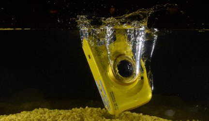 How to Use Underwater Camera
